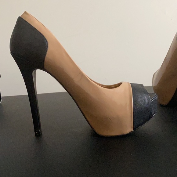 High heels - Picture 3 of 4
